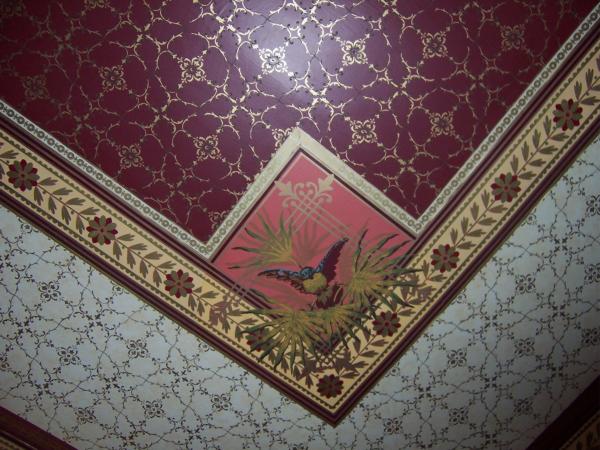 EvansMusicCeiling_2.jpg - 62460 Bytes